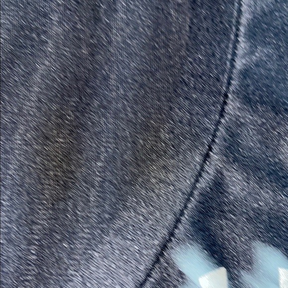 Under Armour Women's Black V-Neck Top - Picture 3 of 4